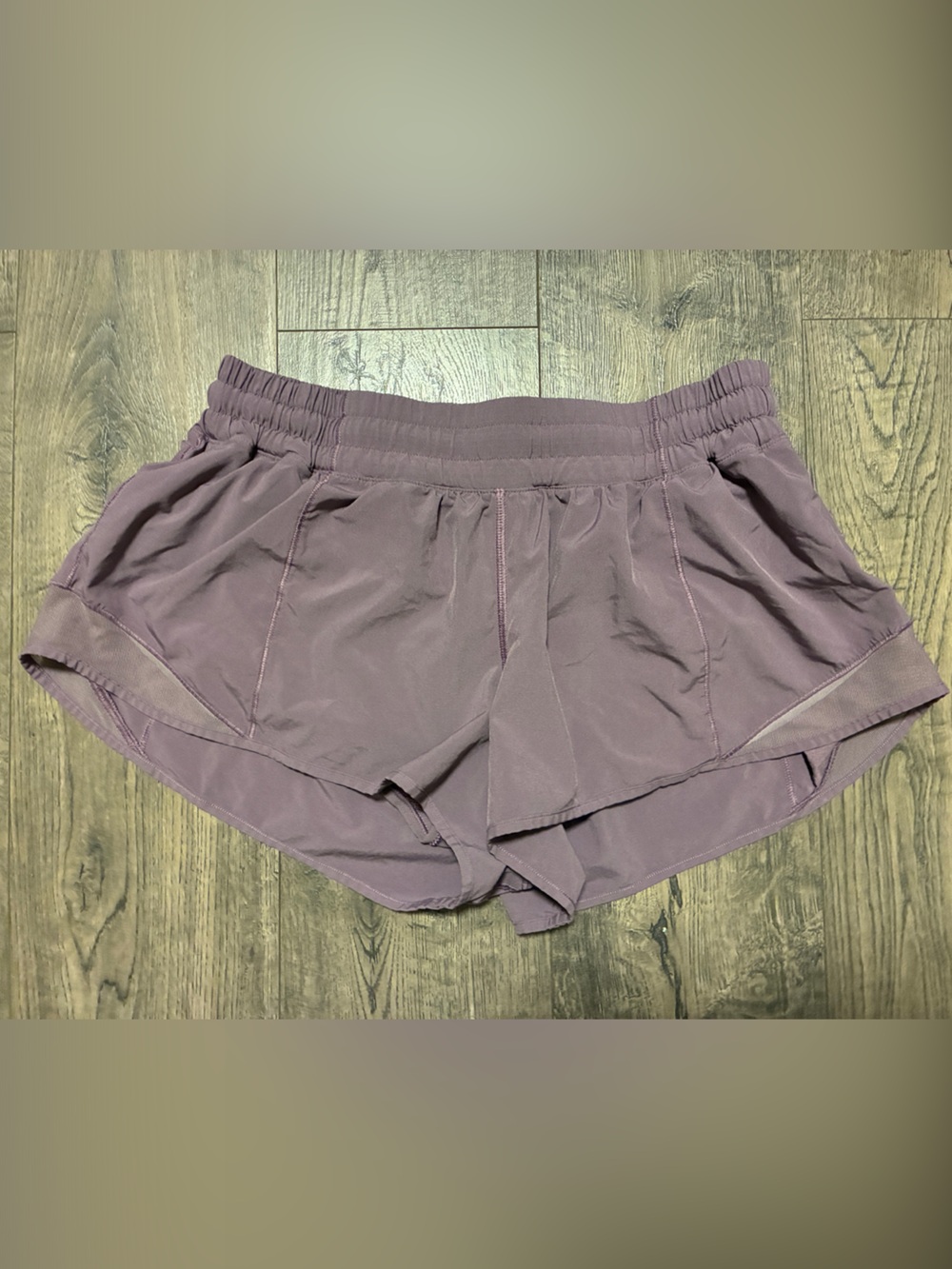 Lululemon Hotty Hot Short II *2.5" – Color: Smoked Mulberry – Size: 10